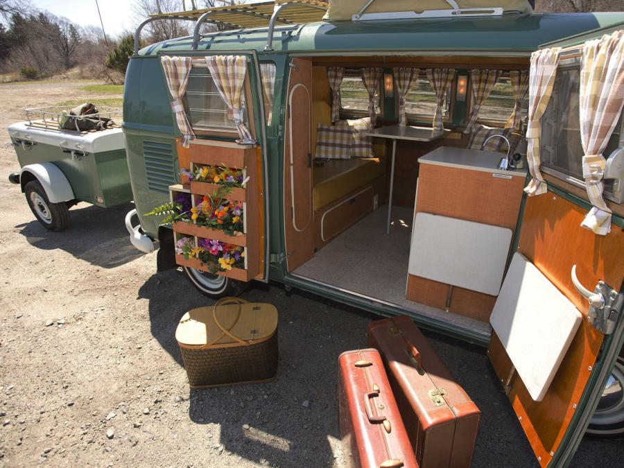  Volkswagen T1 Camper 1950 года  (фото 14 из 18)